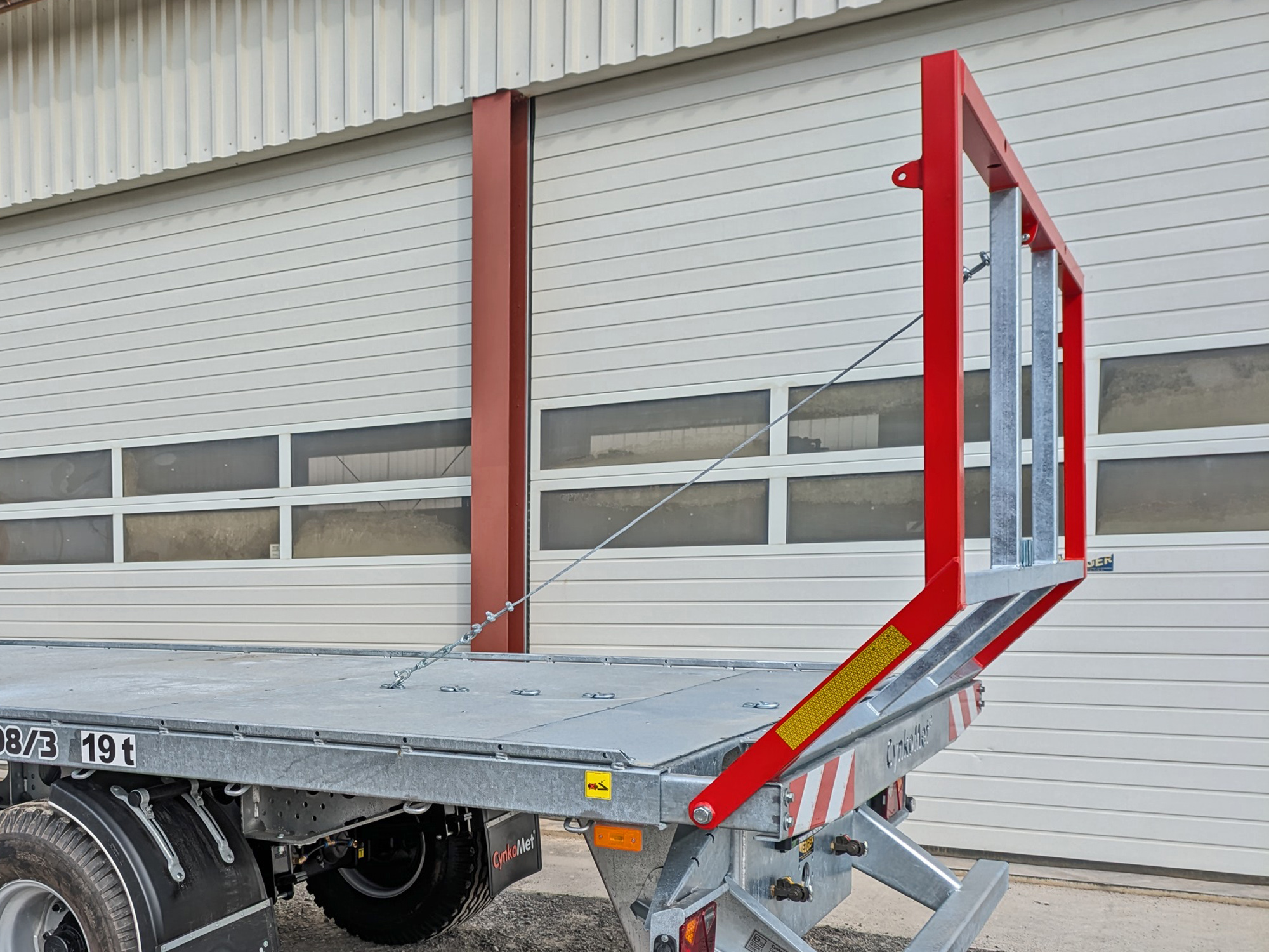 Ballenwagen CynkoMet 19t – Halteseil hinten Ballenwagen CynkoMet 19t - Halteseil hinten